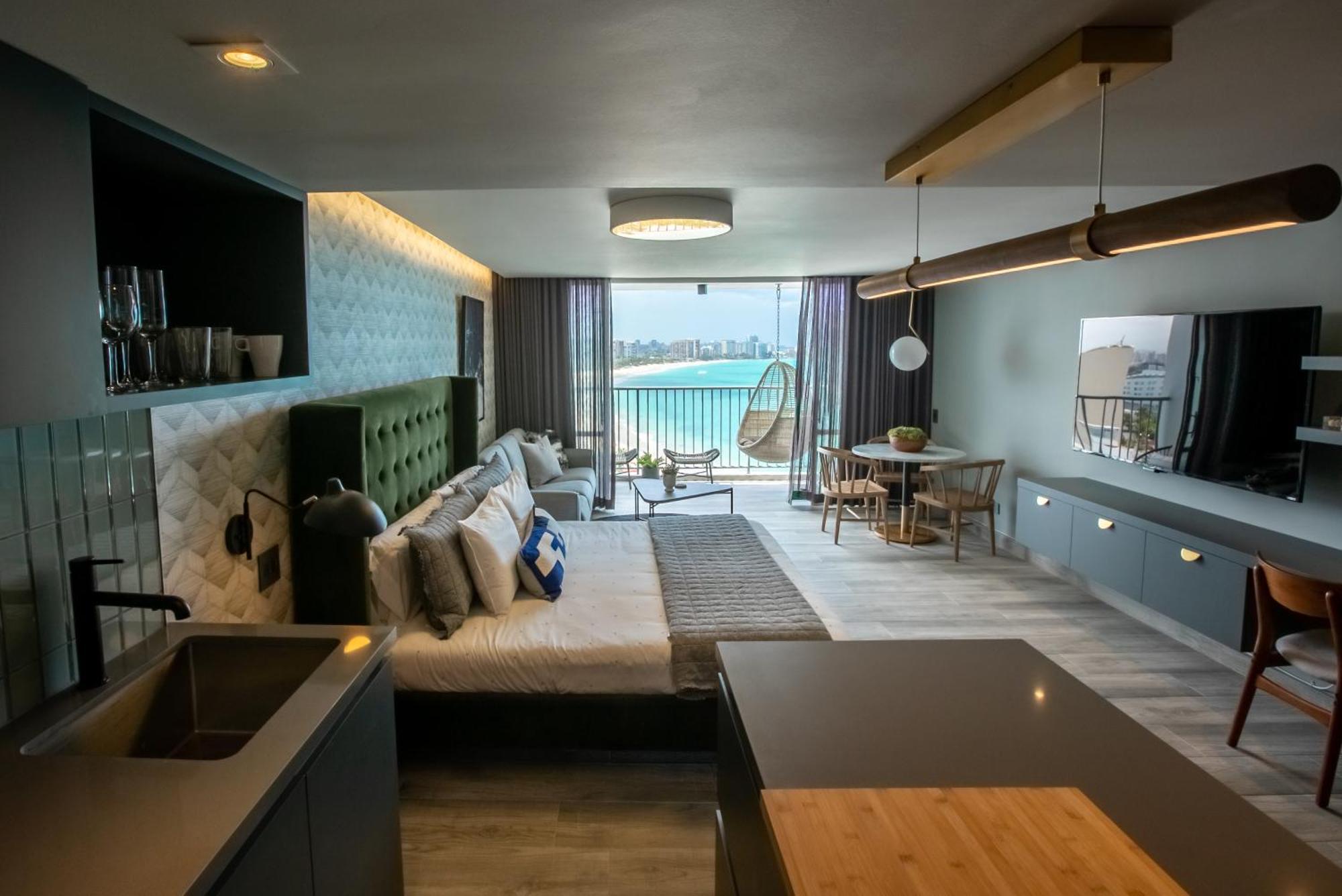 Ocean View Deluxe Suite: Pvt. Beach & Pool San Juan Eksteriør bilde
